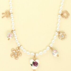 Floral Charmed Pearl Beaded Necklace